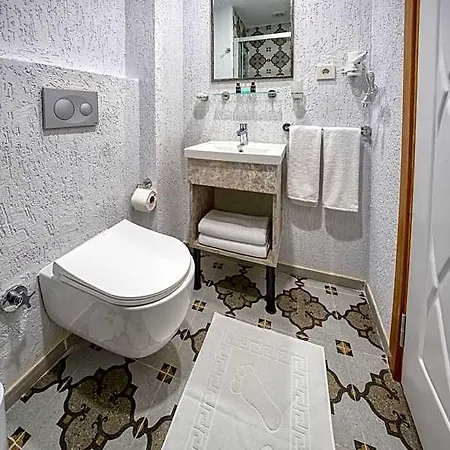 Stayhub Hotel